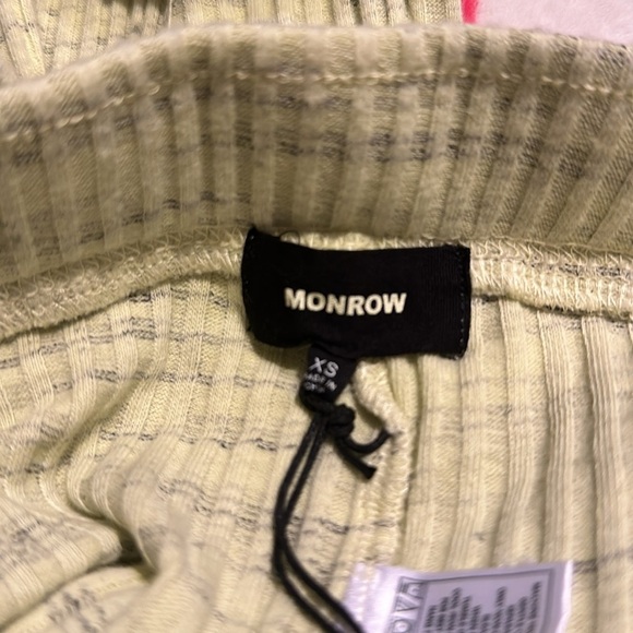 NWT MONROW
Marled ribbed cotton-blend flared pants in Light green - Picture 11 of 14